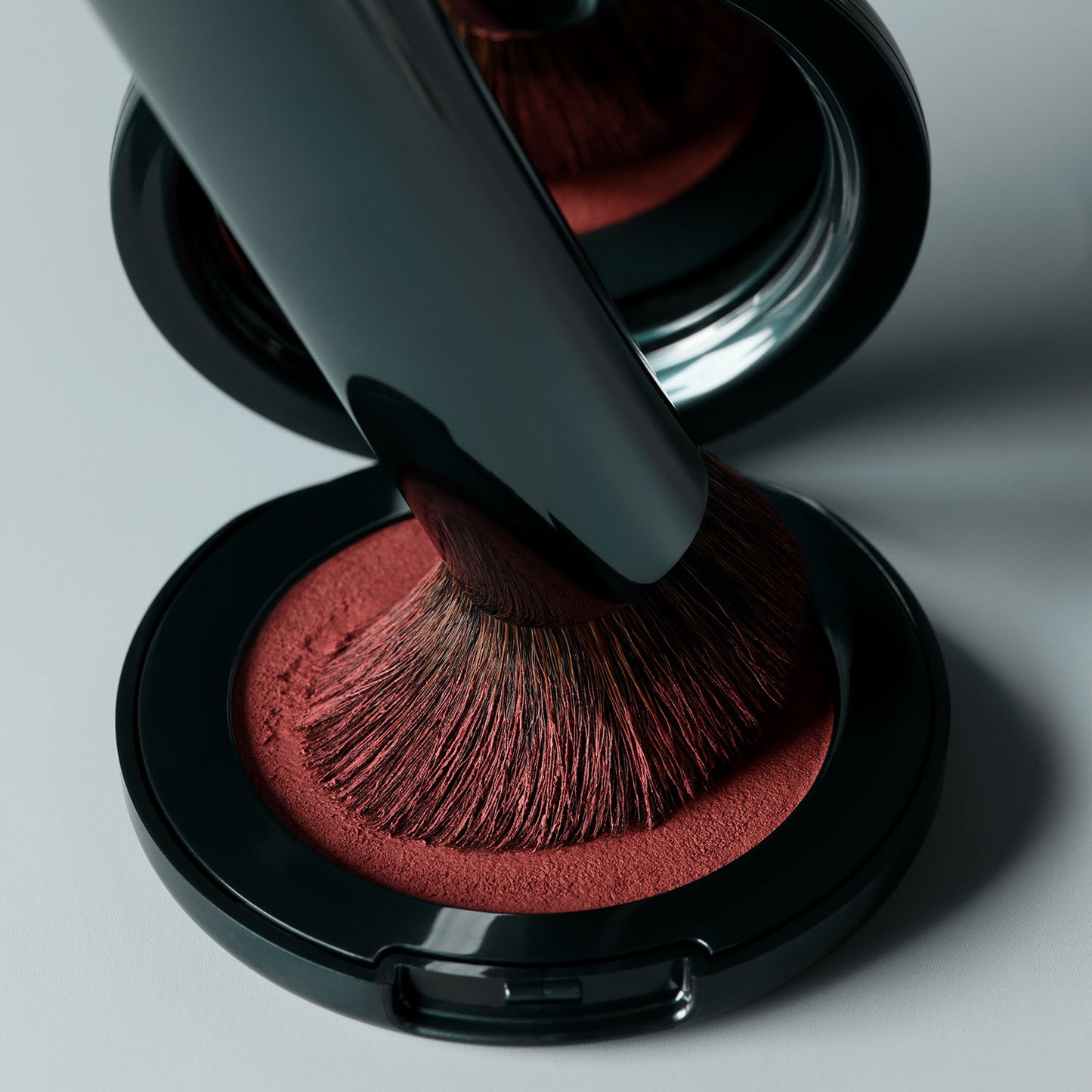Blurring Pillow Blush & Brush Combo