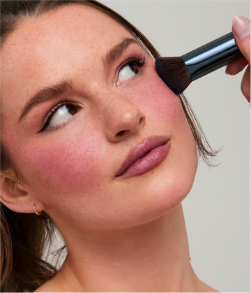 Blurring Pillow Blush – SOSHE Beauty